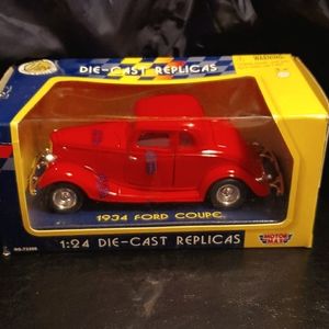 Die-Cast Replica 1934 Ford Coupe Red